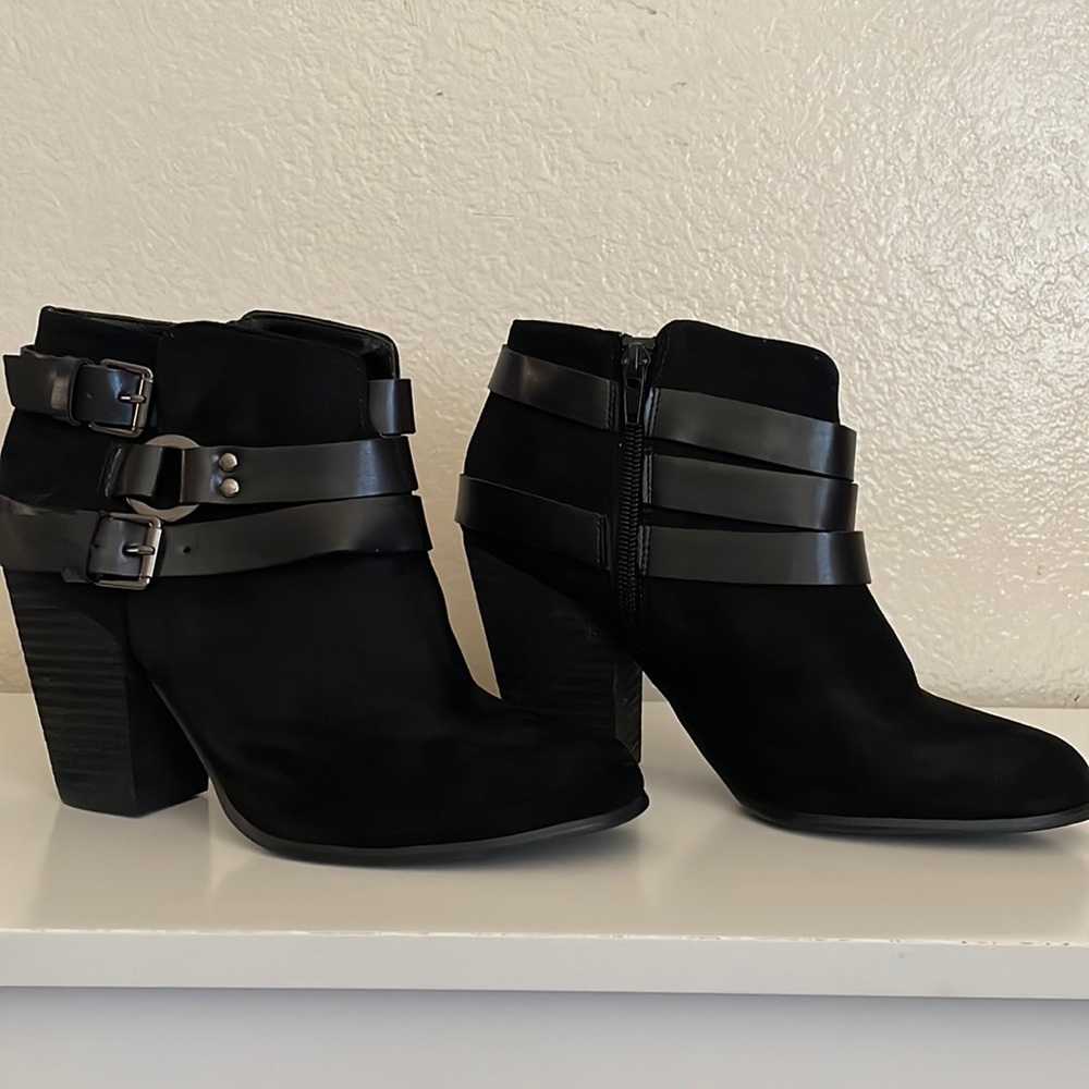 Black ankle booties. Size 7 M.
